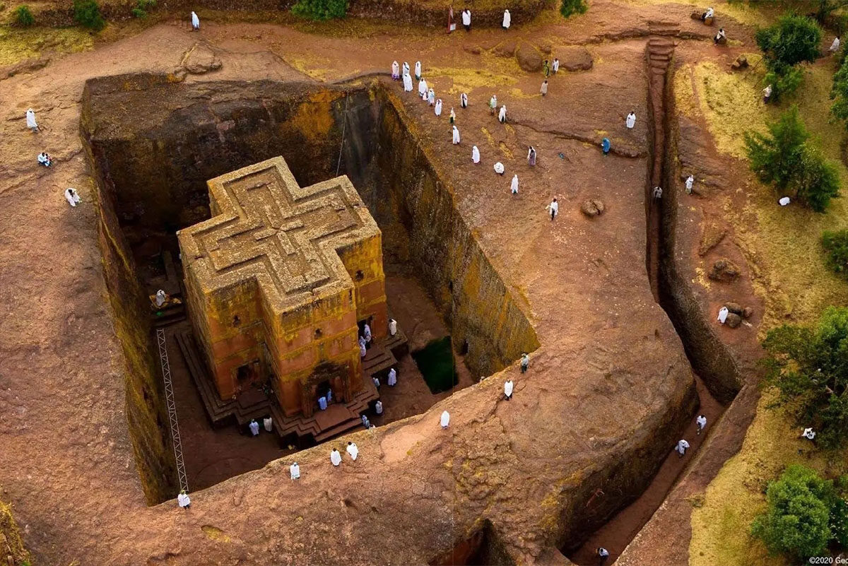 Lalibela (Igrejas Escavadas na Rocha)
